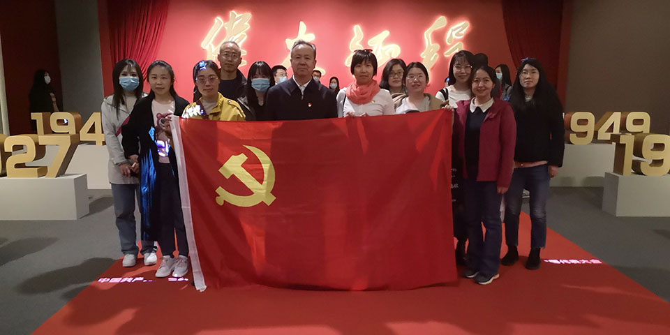 中国科普作家协会党支部赴首都博物馆 参观建党百年特展